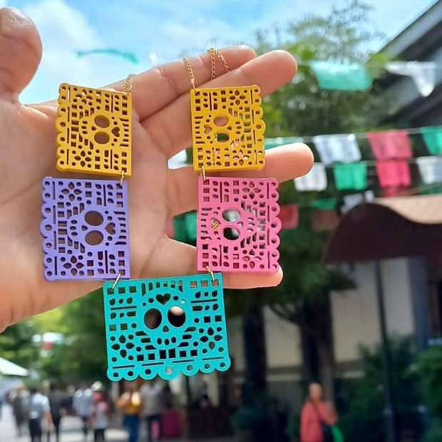 COLLAR PAPEL PICADO GRANDE