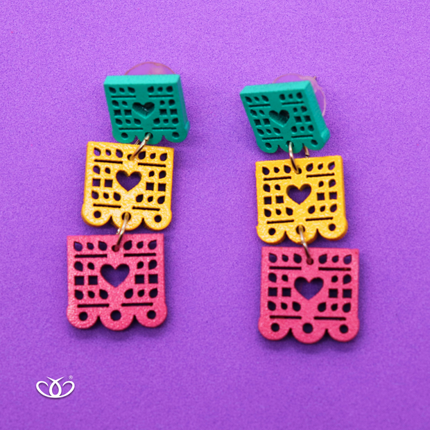 ARETE DE MADERA PAPEL PICADO TRES