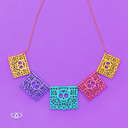 COLLAR MADERA PAPEL PICADO GRANDE