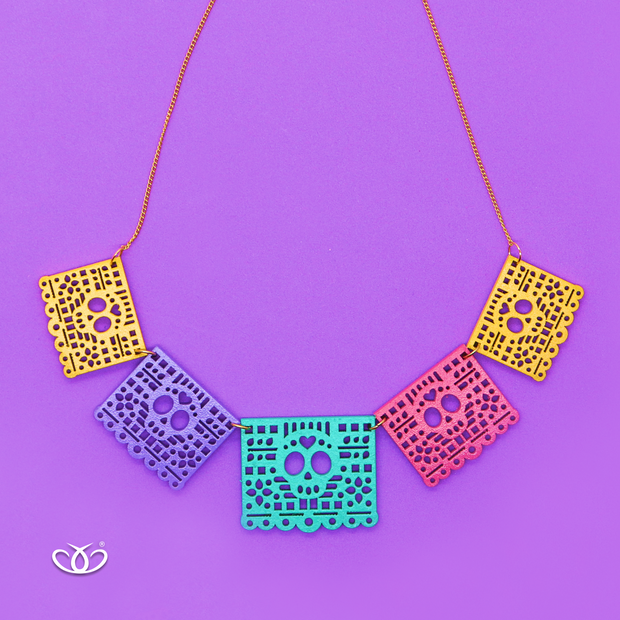 COLLAR MADERA PAPEL PICADO