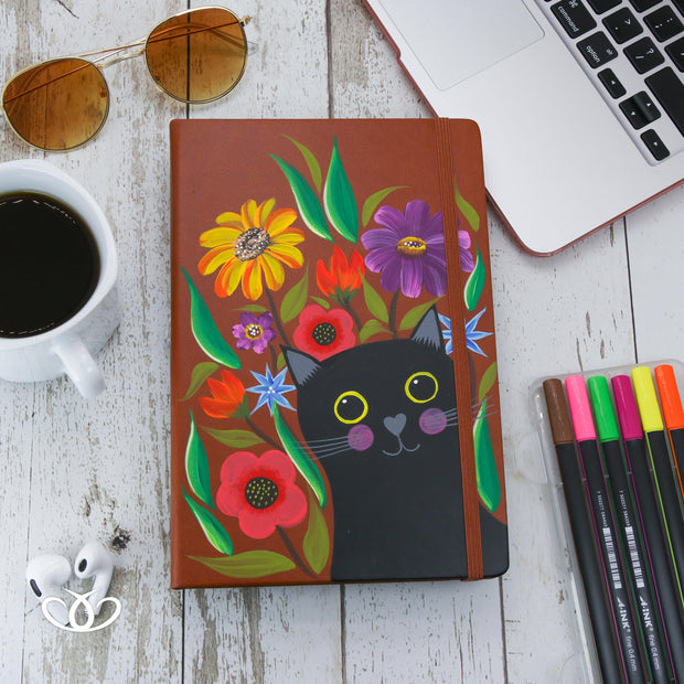 LIBRETA GATO NEGRO FLORES PINTADA GRANDE