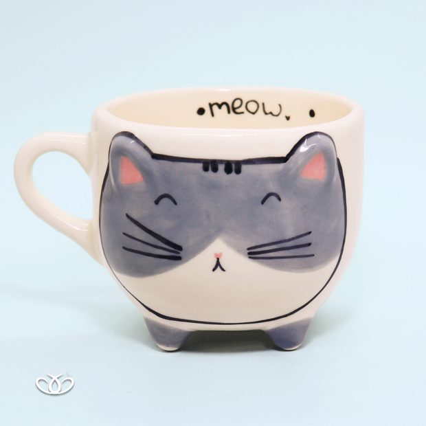 TAZA GATO GRIS  PATITAS 600 ml